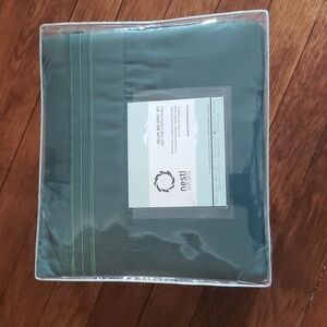 Deluxe Bed Sheet Set